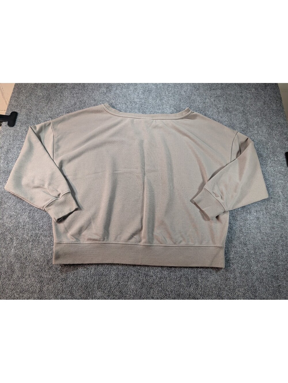 Reebok Women's Beige Oversized Pullover Sweatshirt XXXL - Picture 8 of 8
